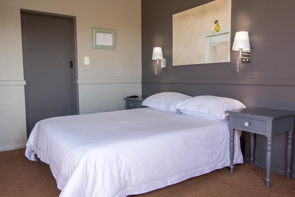 Edward Charles Manor Hotel Mossel Bay Exterior photo